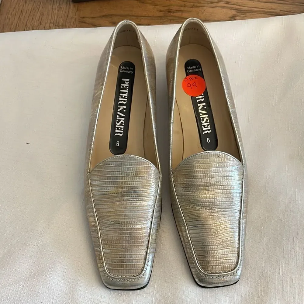 PETER KAISER SILVER/GOLD TONE FLATS.  NEW